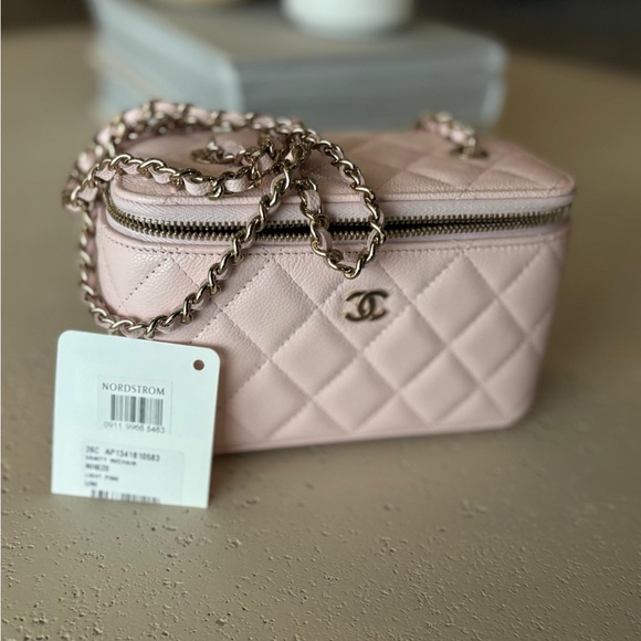 CHANEL Handbags - Chanel Small Vanity Case Light Pink Caviar Light Gold Hardware